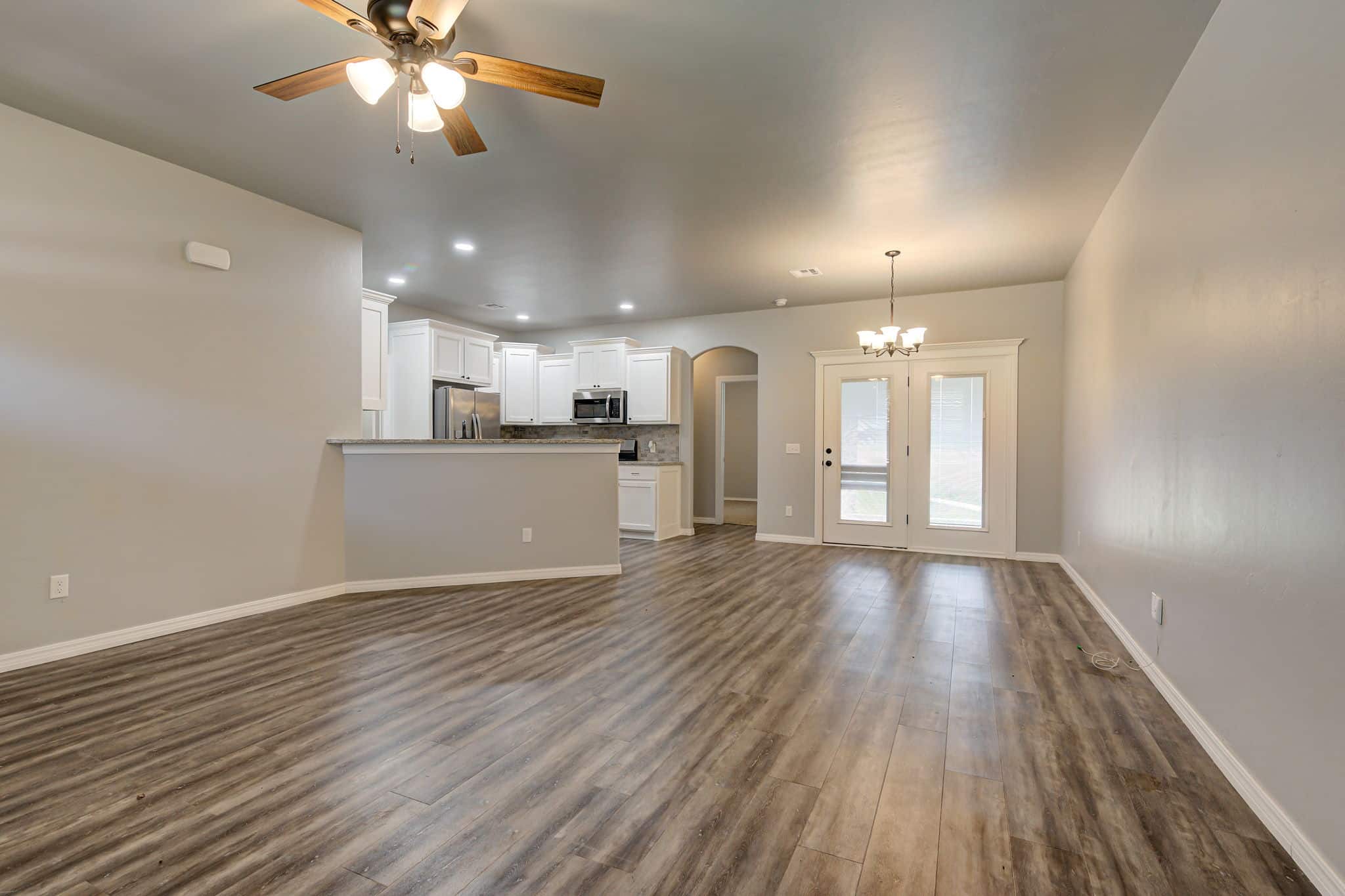 Living room Stone Hollow Large One or Two Bed Room, Oklahoma Norman Noble Active Senior Community